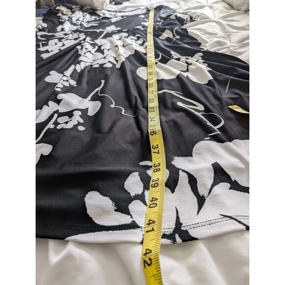 Lane Bryant Dress Women's 22/24 Black White Floral Flutter Sleeve A-Line Stretch - Picture 11 of 13